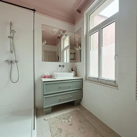 Victus Apartamenty, Velvet 索波特